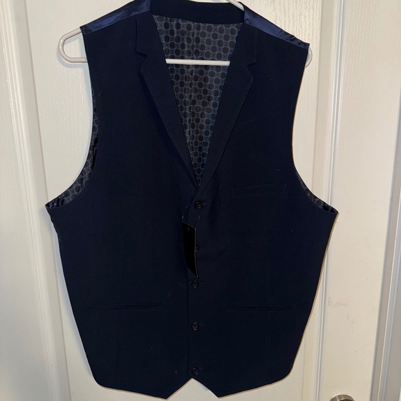 Men’s ASOS vest - Picture 1 of 2